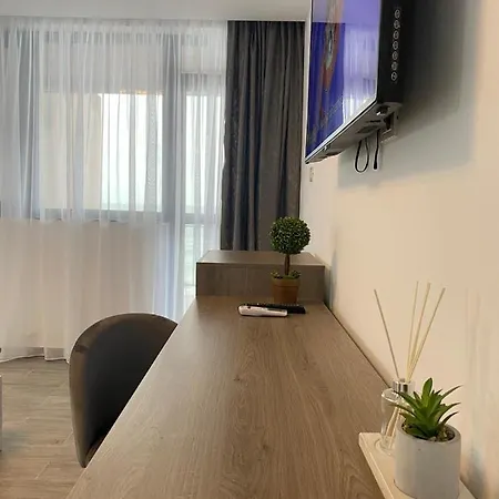 ゲストハウス Aqua By The Sea エフォリエ・スド