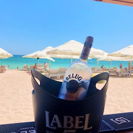 ゲストハウス Aqua By The Sea 4*