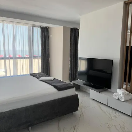 Aqua By The Sea エフォリエ・スド