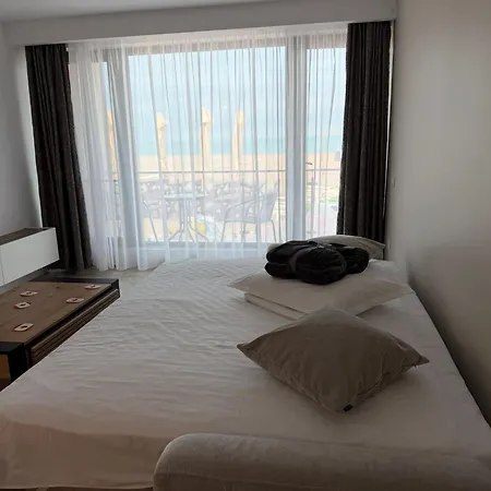 Aqua By The Sea 3*