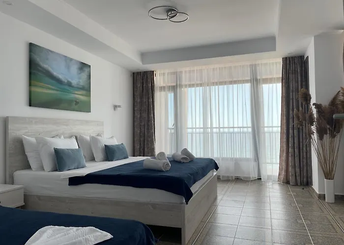 Guest house Aqua By The Sea 4*