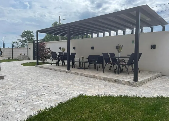 Guest house Aqua By The Sea 4*